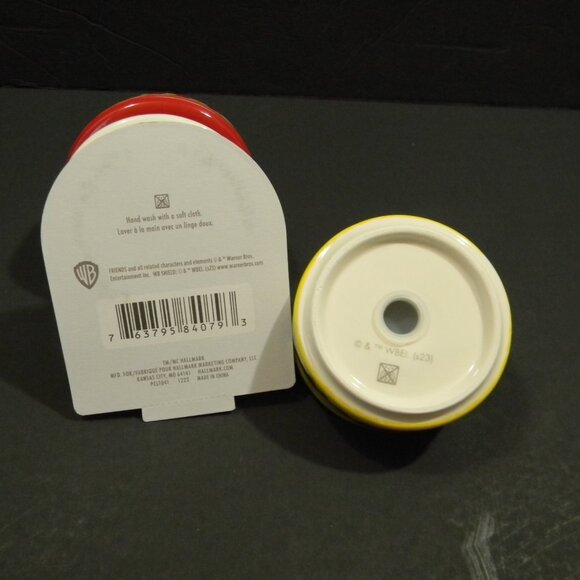 friends TV Series Salt Pepper Shakers Cake Pizza WB for Hallmark NWT - Picture 7 of 7